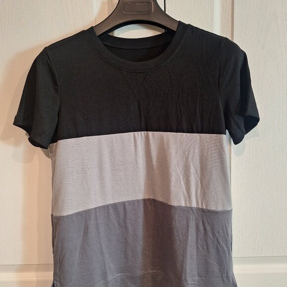 Women's Symmetrical Blouses - Size Small - NEW - Picture 1 of 2